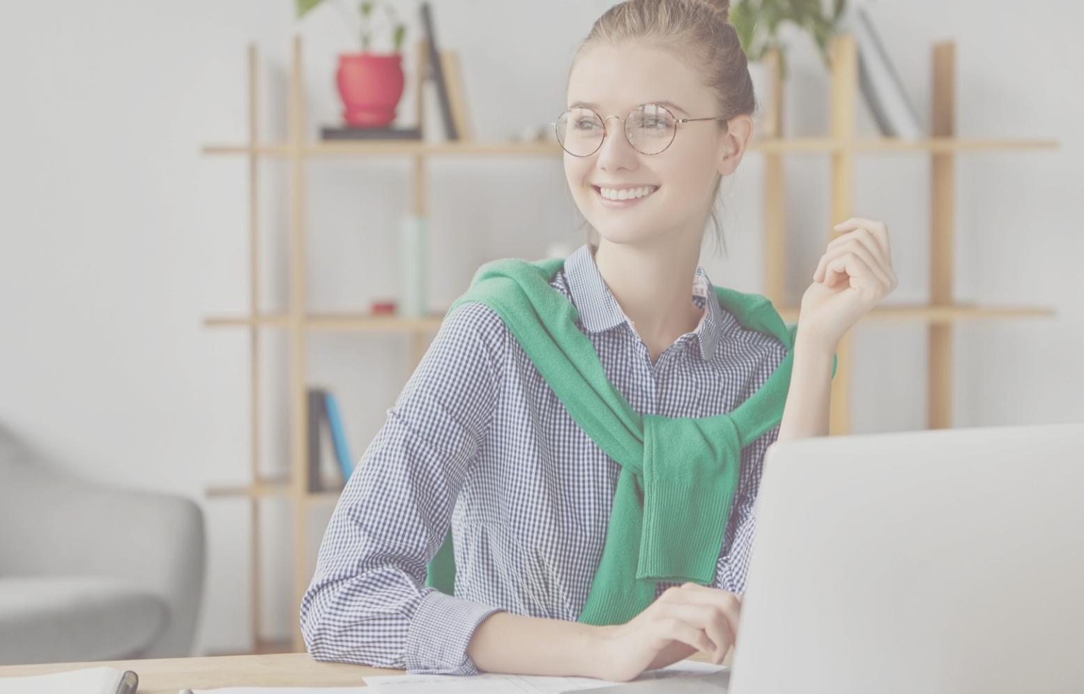 alorynexiq team collaborating on financial strategies